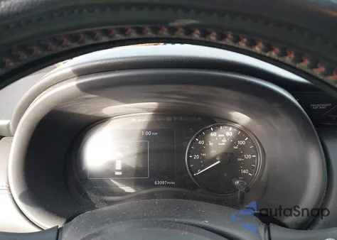 2023 Nissan Kicks Sr Xtronic Cvt z USA, uszkodzony, nr VIN 3N1CP5DV3PL470390